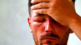 بهترین روش‌های مقابله با پف صبحگاهی