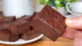 فیلم / طرز تهیه براونی با ماست یونانی+ یک شیرینی متفاوت برای عید