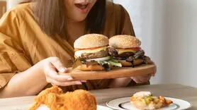 فیلم/ درمان پر خوری عصبی و علل ابتلا به آن را ببینید