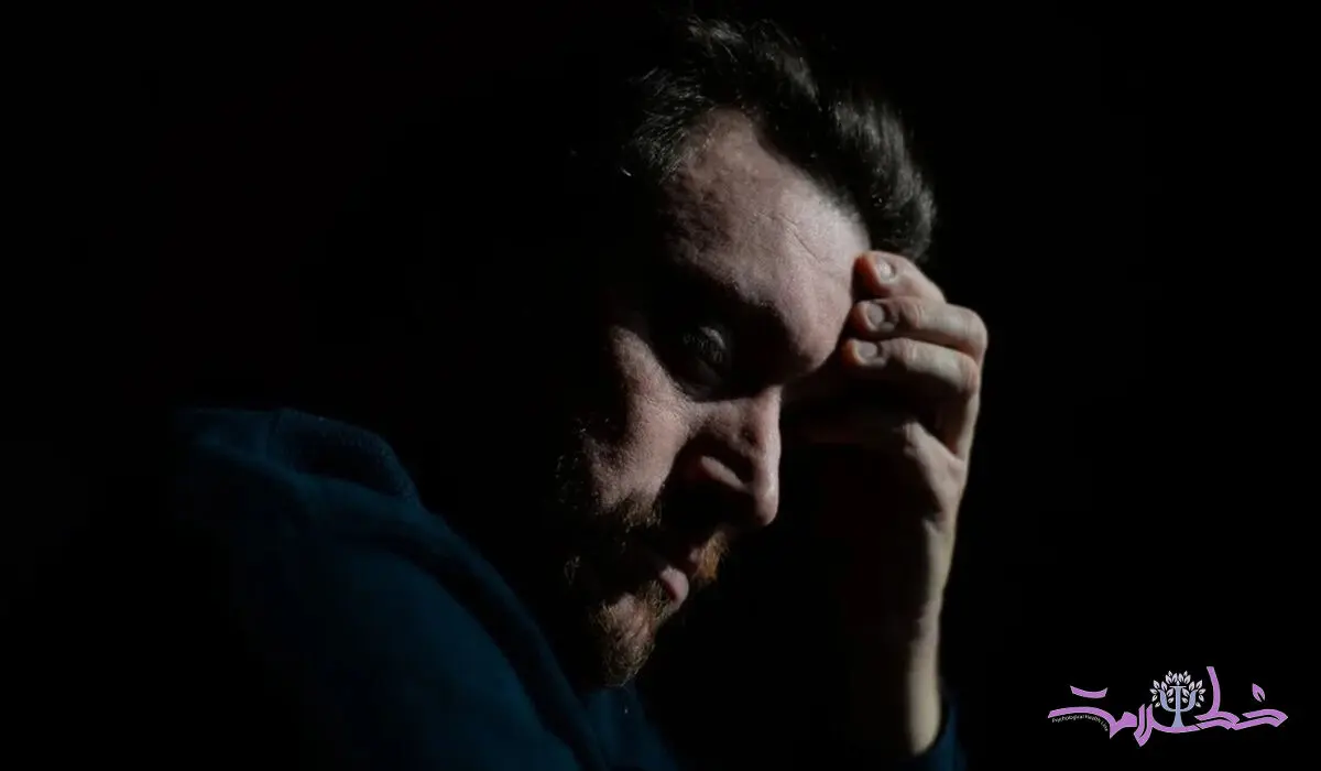 با کسی که عزیزش را در اثر خودکشی از دست داده چگونه صحبت کنید؟