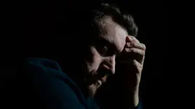 با کسی که عزیزش را در اثر خودکشی از دست داده چگونه صحبت کنید؟