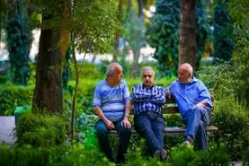 بازنشستگان حداقل‌بگیر منتظر ۱۰ درصد افزایش حقوق باشند!