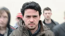 فیلم/  با این 5 راه از رفتن در جمع و صحبت کردن دیگر مضطرب نمی شوید 