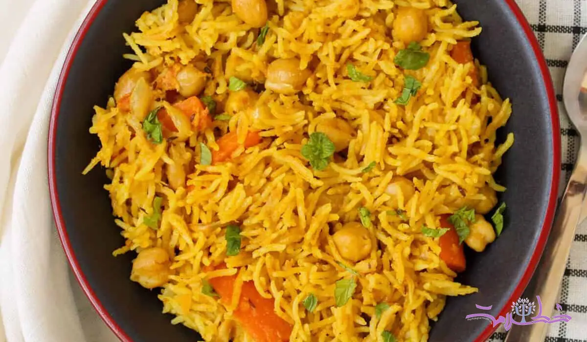 طرز تهیه نخود پلو به سبک اسپانیایی ها