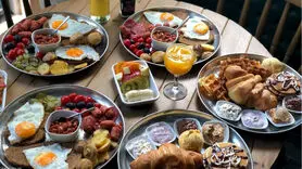 رابطه خوردن صبحانه و داشتن رابطه عاشقانه 