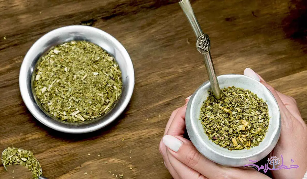 این چای سبز رنگ در معجزه‌ گری از چای سبز جلو زده است 