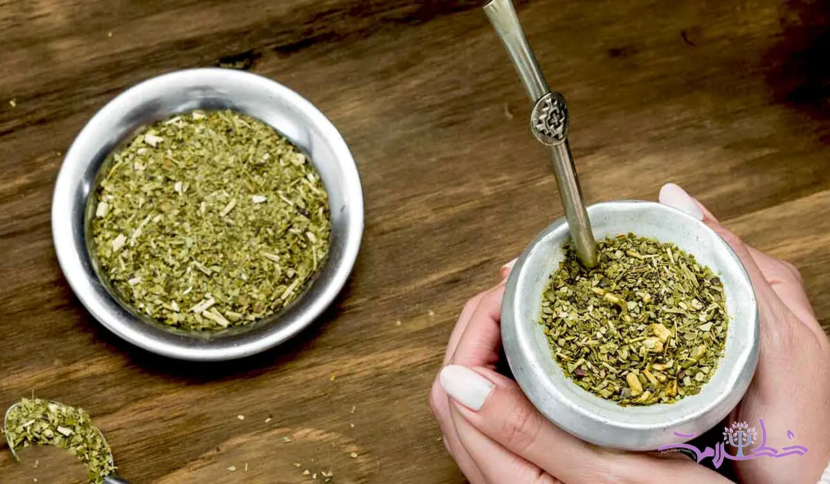 این چای سبز رنگ در معجزه‌ گری از چای سبز جلو زده است 