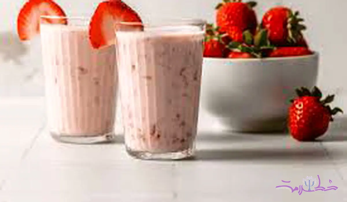 طرز تهیه میلک شیک توت فرنگی نوشیدنی خوشمزه و پرطرفدار