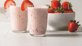 طرز تهیه میلک شیک توت فرنگی نوشیدنی خوشمزه و پرطرفدار