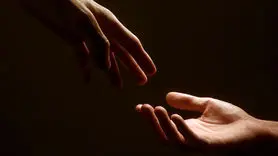لمس بر بهبود خلق و خو و کاهش استرس چقدر تأثیر می‌گذارد؟