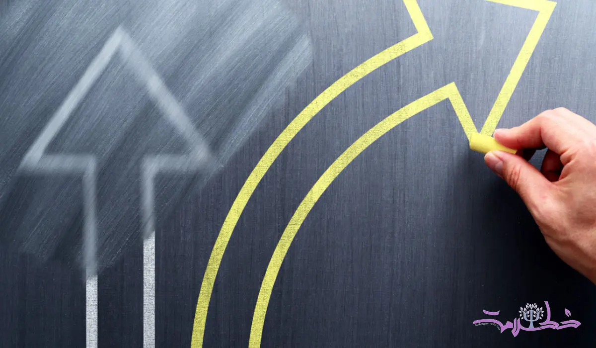 به افرادی که نمی توانند تغییر کنند، خرده نگیرید + این 5 کار را یادشان دهید