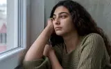 ۵ راز روانشناسی که تنهایی را به منبع الهام تبدیل می‌کند