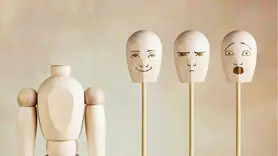 چرا بعضی افراد احساساتشان را اغراق آمیز نشان می دهند؟