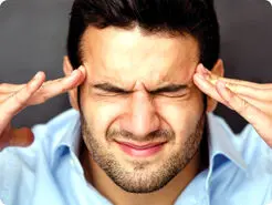 ۴ حرکت ورزشی برای درمان میگرن