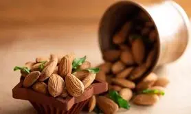 زنان شاد و سالم روزی 10عدد از این آجیل می خورند