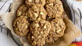 فیلم/ طرز تهیه کوکی سیب عصرانه ای جذاب + فوری، سالم و اقتصادی
