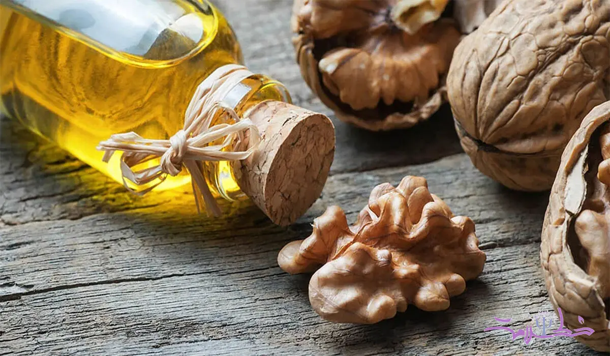 کاهش چین و چروک و جلوگیری از پیری زودرس با این روغن طبیعی + هفت روش ساده استفاده از آن