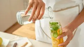 5 دلیل که چرا باید روز خود را با یک نوشیدنی سم‌زدا شروع کنید؟