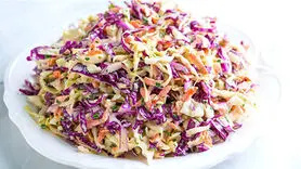 طرز تهیه سالاد کلم سفید رستورانی