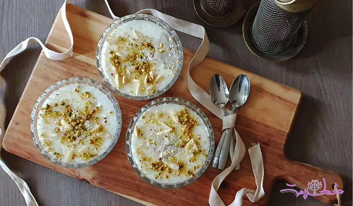 طرز تهیه فرنی برای ماه رمضان با خواص ویژه