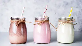 شیر ماه صورتی چیست؟ / طرز تهیه نوشیدنی آرامش‌بخش و مقوی برای خواب بهتر