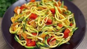 فیلم/ طرز تهیه ماکارونی بدون آرد + با خیال راحت بخورید چاق نمی شوید!