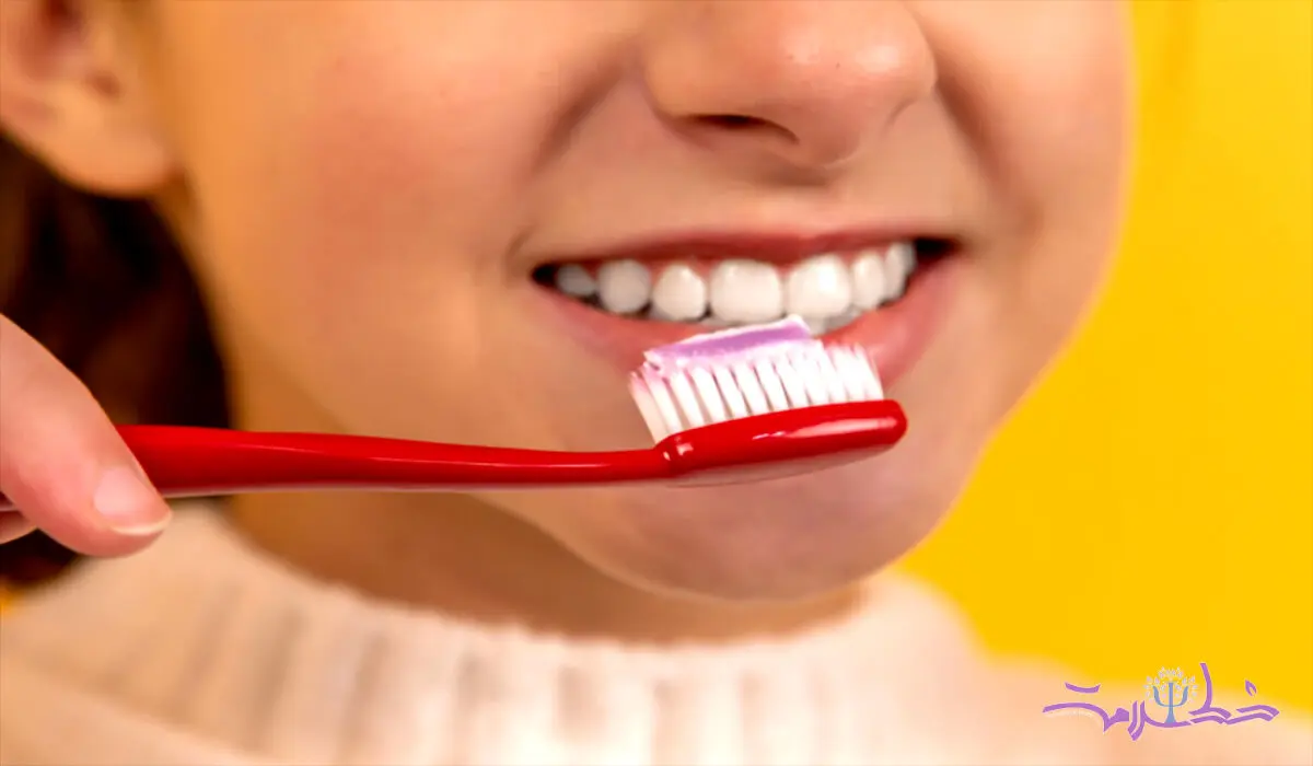 آیا باید قبل از صبحانه مسواک زد یا بعد از صبحانه؟