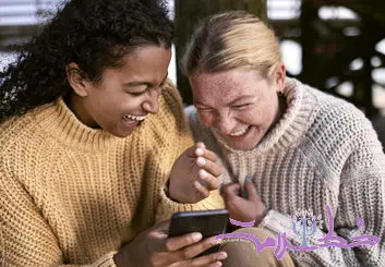 چگونه شیطنت اجتماعی سلامت روان را بهبود می‌دهد؟