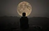 آیا ماه کامل واقعاً رفتار انسان را تغییر می‌دهد؟/ از ماه‌زدگی تا علم؛ آیا باور هزارساله حقیقت دارد؟ 
