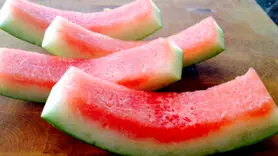 4 خاصیت شگفت انگیز پوست هندوانه 