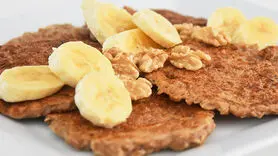 فیلم/ طرز تهیه صبحانه فوری با موز و 2 تخم مرغ 