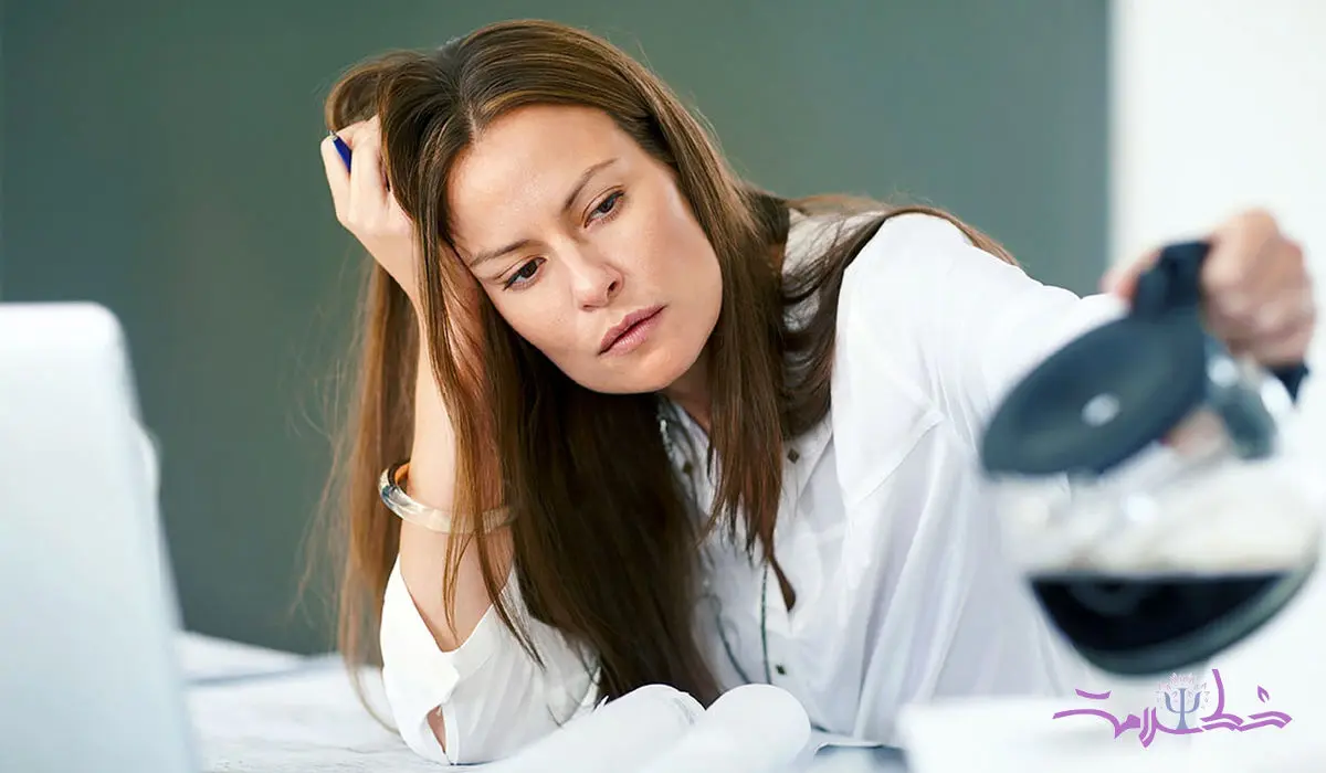 چرا در پاییز احساس کمبود انرژی میکنیم و چطور آن را جبران کنیم؟