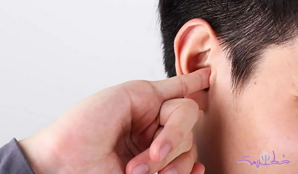 بهترین راهکارهای طب سنتی برای تمیز کردن گوش