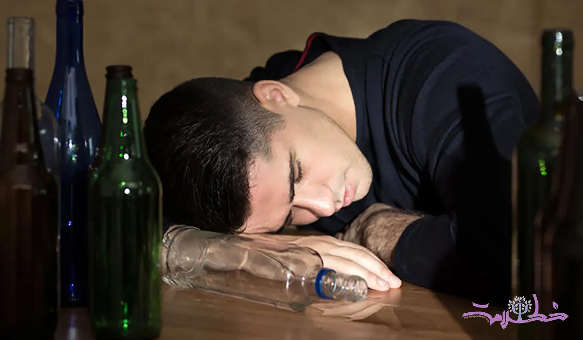آیا الکل اعتیاد آور است؟ + وقتی الکل می نوشید چه اتفاقی می افتد؟ 
