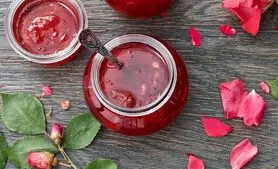 طرز تهیه مربای گل محمدی + نکات کلیدی