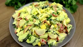 فیلم/ طرز تهیه سالاد تخم مرغ با سبزیجات + فوری و اقتصادی
