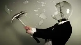چه چیزی احتمال خودزنی را افزایش می دهد؟ + راه مقابله