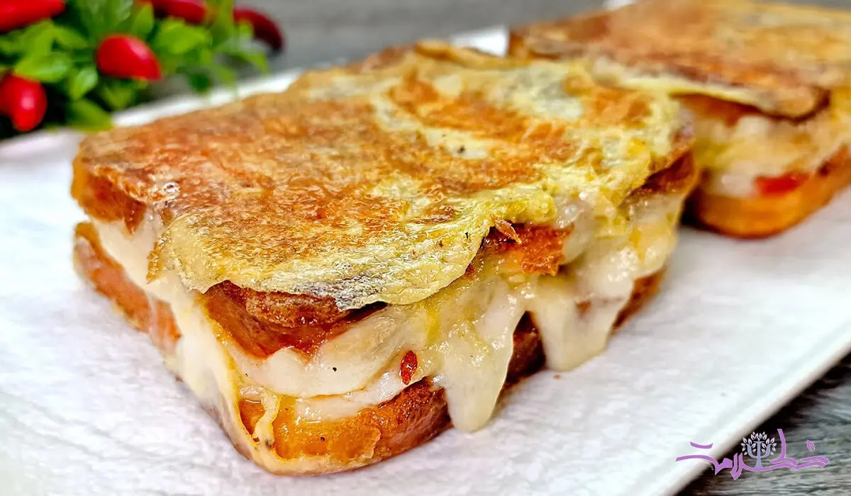 فیلم/ طرز تهیه مینی پیتزا بدون نیاز به فر + فوری و ارزان