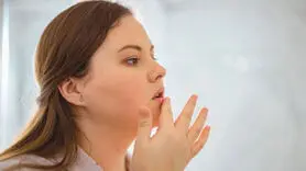 کمبود کدام ویتامین باعث ترک خوردن لب می شود؟