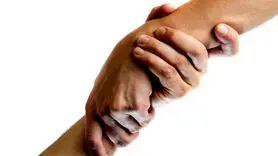 کمک کردن رکوردار روابط انسان های دنیا+ تایم مهربانی به هم چقدر است؟