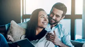 رابطه عاشقانه بیشتر افراد را شاد می کند یا رابطه عاشقانه؟