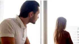 این پرچم های زرد نشان می دهد همسرتان زیر سرش بلند شده است