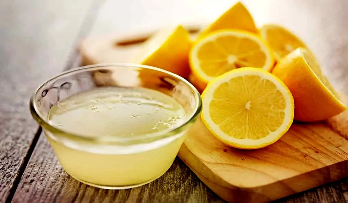 ۱۰ دلیل برای نوشیدن آب گرم و لیمو ناشتا