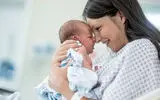 از تهوع تا اضطراب زایمان؛ بارداری در هر سه ماه چه بر جسم و روان مادر می گذارد؟