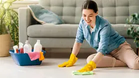 این ترفند ساده با سرکه سفید، کف خانه شما را برق می‌اندازد!