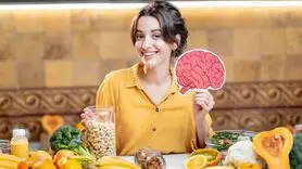 برای کاهش استرس چه بخوریم؟+ لیست معرفی بهترین غذاهای ضد اضطراب
