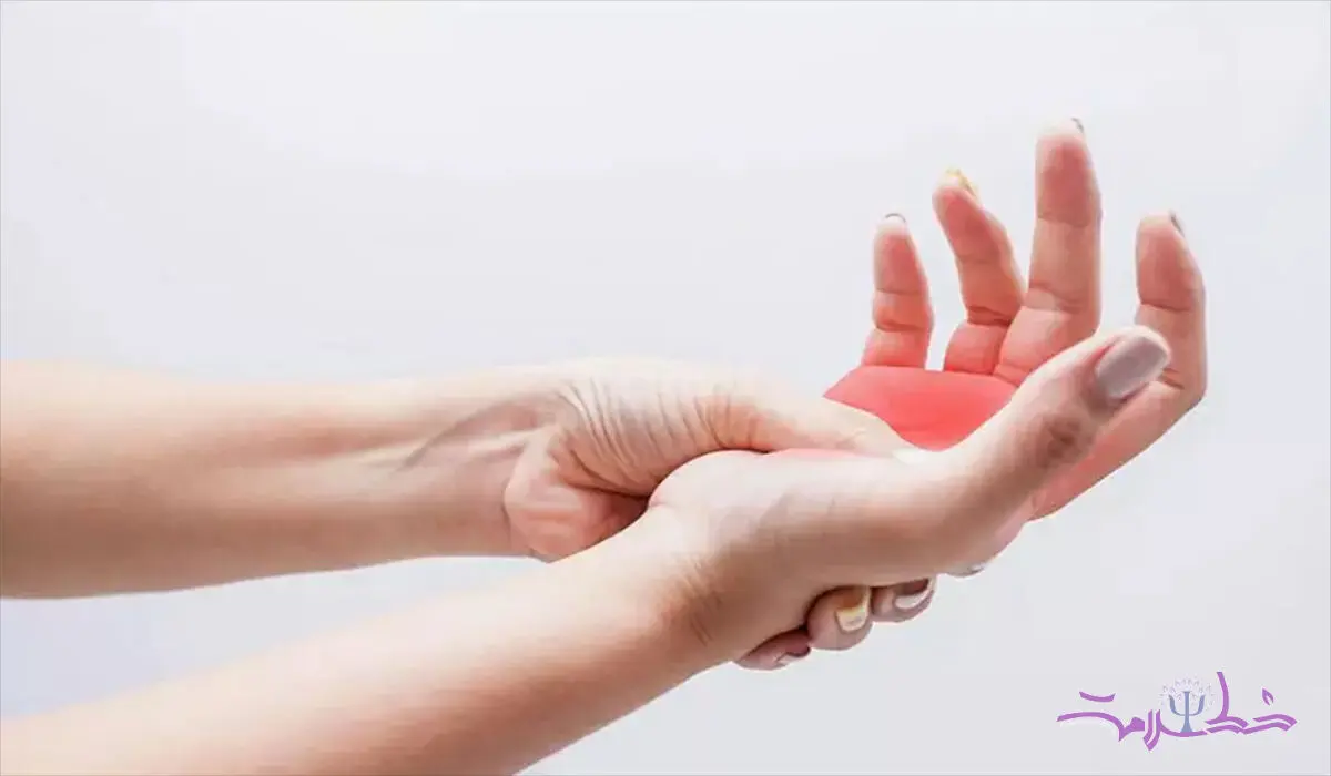 چرا صبح ها با گزگز دست از خواب بیدار می شوید؟