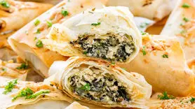 طرز تهیه لقمه های اسفناج با نان لواش