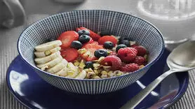 ۳ راهکار متخصص گوارش برای افزایش مصرف فیبر بدون نفخ و یبوست
