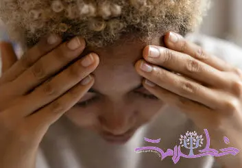 چرا صبح ها با اضطراب بیدار می شویم؟+ دلایل علمی و روانی